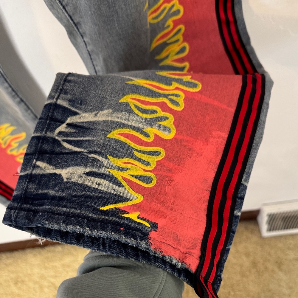 Amiri IDD Stylish Men's Jeans with Red and Yellow Flame Design Size 40 - Picture 8 of 11